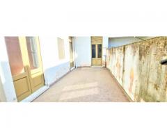 Bella singola centrale con bei terrazzi a livello