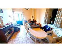 Bel casolare a piano terra con giardino e gran vista sul mare e Taormina