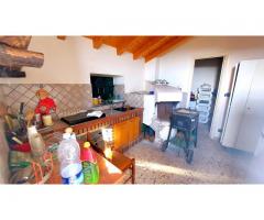 Bel casolare a piano terra con giardino e gran vista sul mare e Taormina