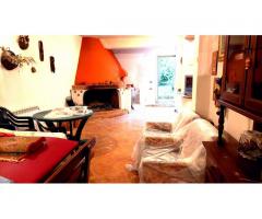 Bel villino con tanto spazio e molto giardino