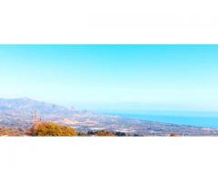 Fabbricato con vista iperbolica sul mare e con giardino di 5000 mq