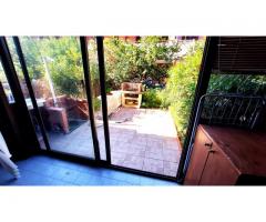 Bel piano terra a fondachello di Mascali con ampia corte e giardinetto