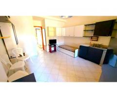 Bel piano terra a fondachello di Mascali con ampia corte e giardinetto