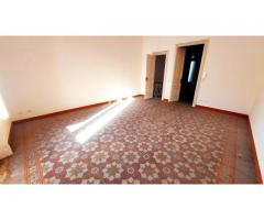 Riposto corso Italia prestigioso primo piano a uso studio professionale