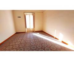 Riposto corso Italia prestigioso primo piano a uso studio professionale