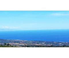 Bel rustico siciliano con molto terreno e gran panorama