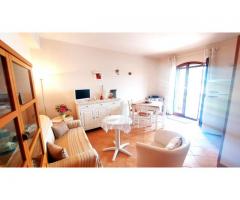 Bell'appartamento in residence fronte mare con vista