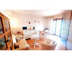 Bell'appartamento in residence fronte mare con vista