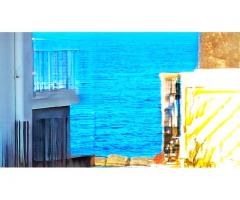 Torre Archirafi piano terra centrale e molto vicino al mare