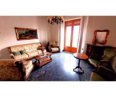 Terratetto pluriuso con grande bottega a piano terra di 300 mq