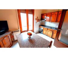 Terratetto pluriuso con grande bottega a piano terra di 300 mq