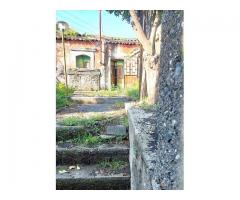 Rustico con giardino da personalizzare a proprio piacimento