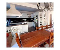 Bella Villa con piscina e tanto giardino