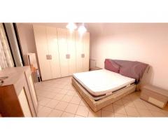 Via Conte Ruggeri appartamento arredato solo a referenziati