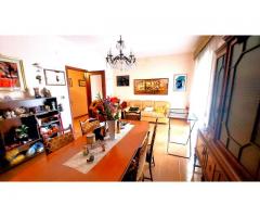 Cinque vani a piano alto tanto luminoso